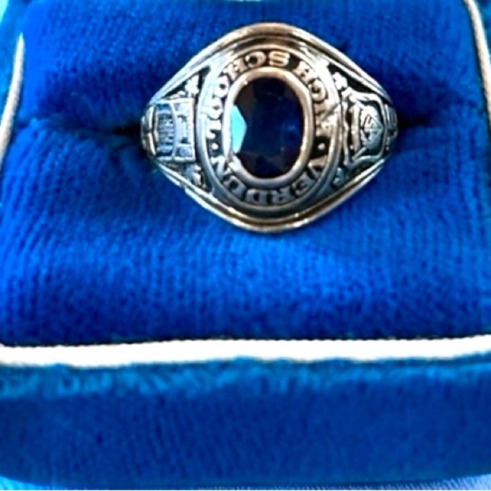 Verdun High School Silver Ring with Blue Gem
